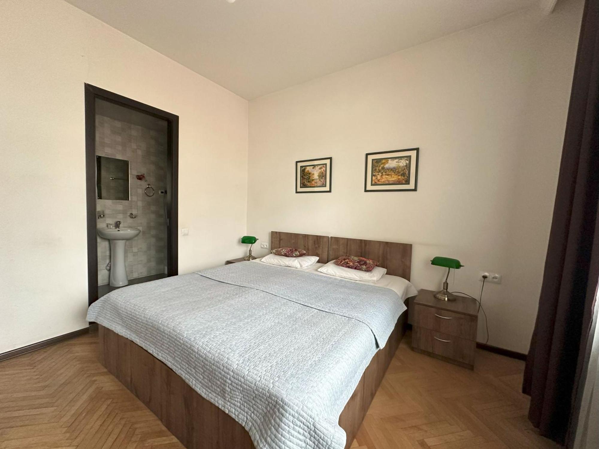 Hotel Home Tbilisi Eksteriør bilde