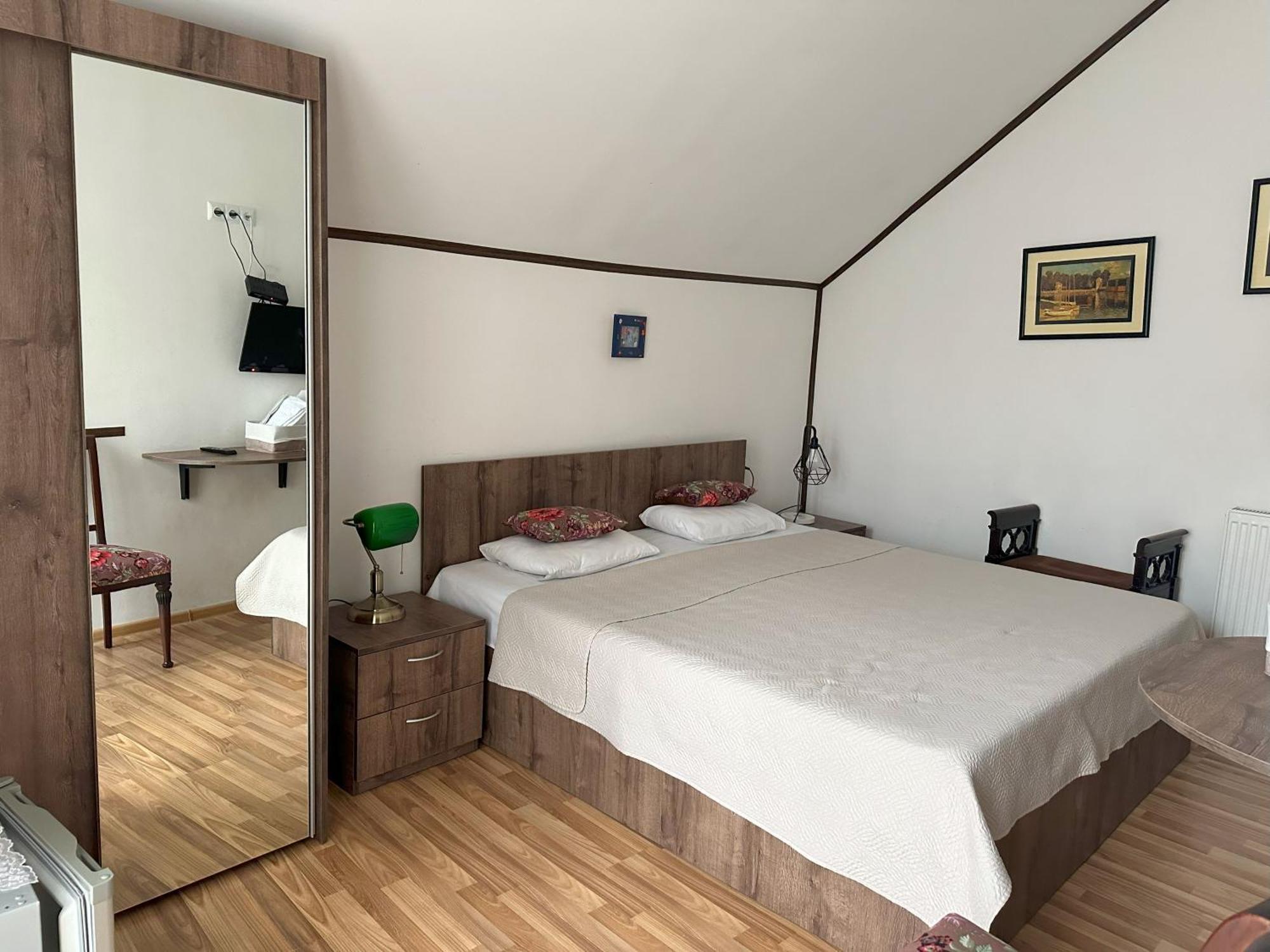 Hotel Home Tbilisi Eksteriør bilde