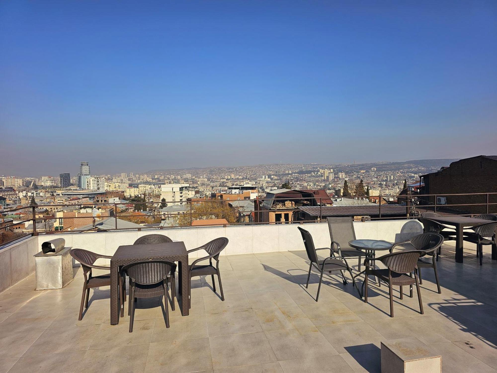Hotel Home Tbilisi Eksteriør bilde