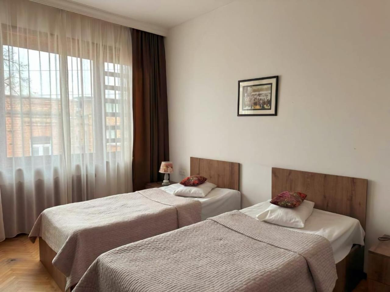 Hotel Home Tbilisi Eksteriør bilde